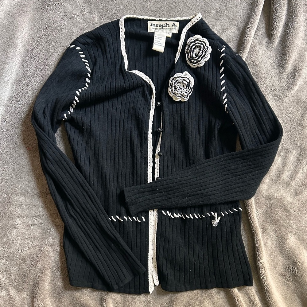 Vintage Joseph A Black and White Flower Cardigan - Flaws Noted